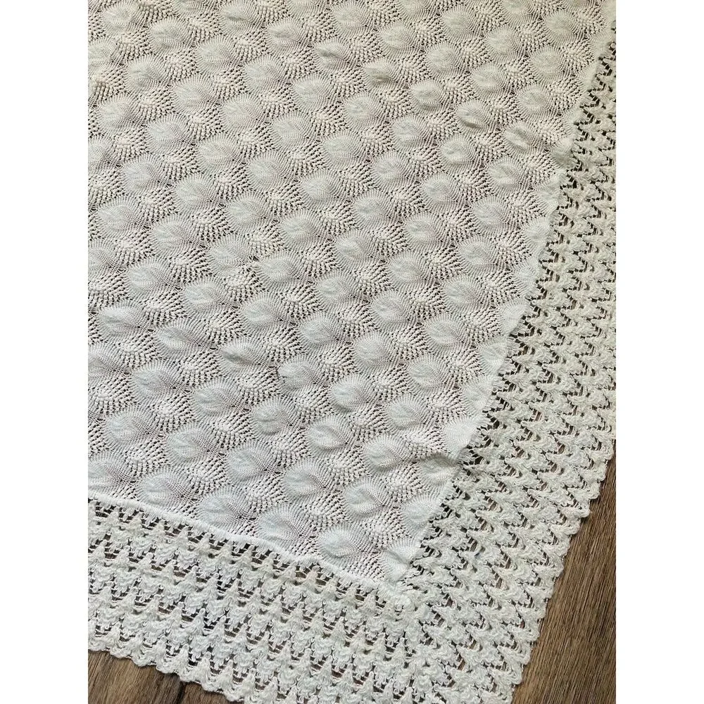 ANTIQUE BABY BLANKET DELICATE FINE 40 X 40 PALE MINT GREEN COVERLET PEACOCK VNTG